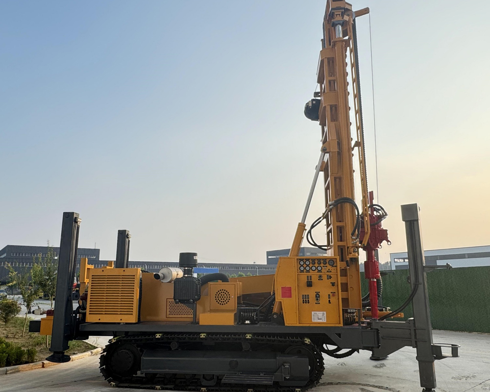 WR1000S Rig Bor Sumur Air Crawler Menara Teleskopik 1000 Meter