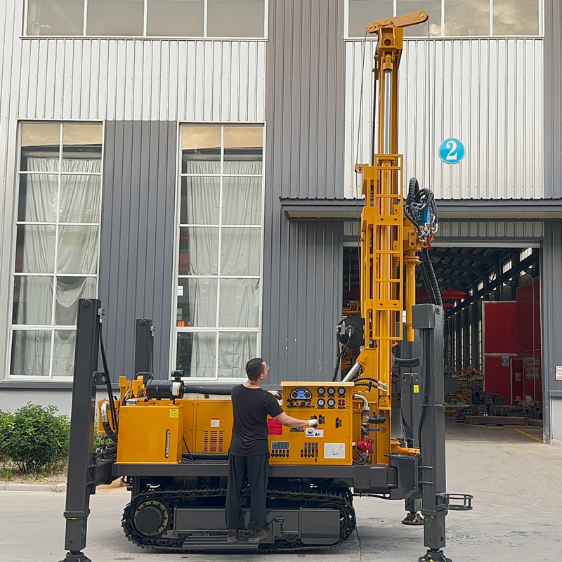 Tampilan Keseluruhan Rig Bor Sumur Air Crawler WR300SE