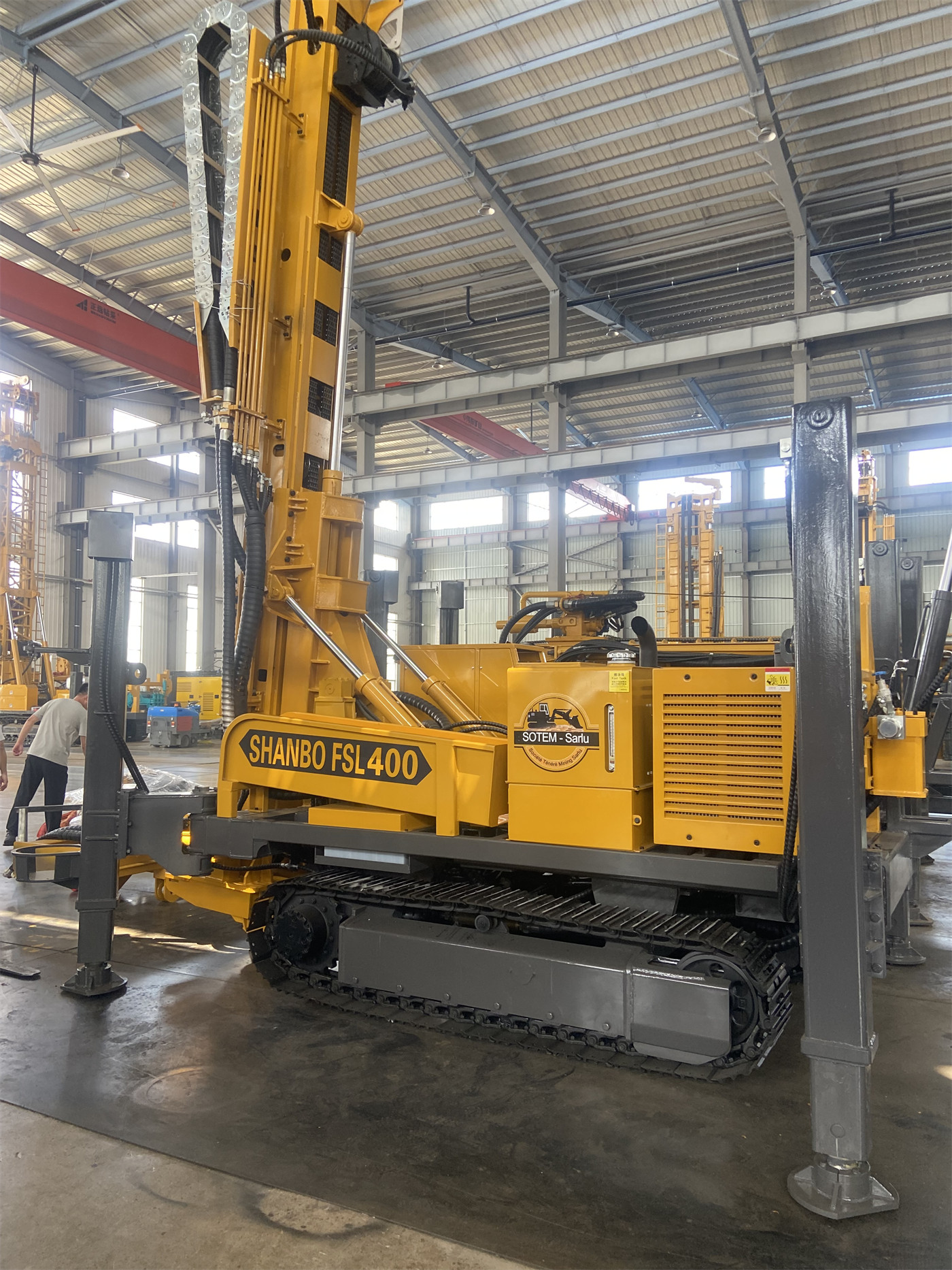 Sebelum membeli mesin tiang pancang fotovoltaik hidrolik PV390R empat silinder dengan rotasi 360°, bagaimana menilai berdasarkan kepadatan susunan titik tiang berapa banyak perpindahan keseluruhan mesin yang dapat dikurangi oleh rotasi 360° dan kompensasi teleskopik?