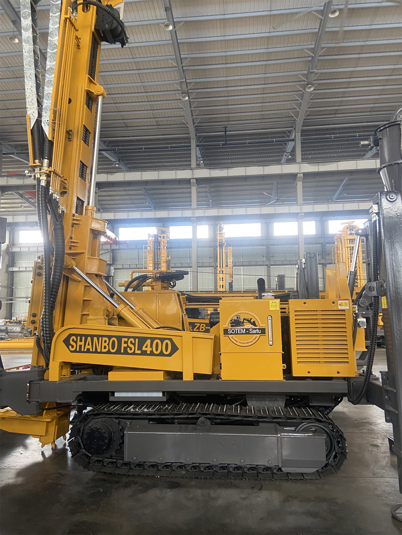 Sebelum membeli rig bor reverse circulation crawler WR600RC 600 meter, bagaimana menilai kesesuaian sudut bor 45° dan 90° berdasarkan kemenerusan badan bijih?