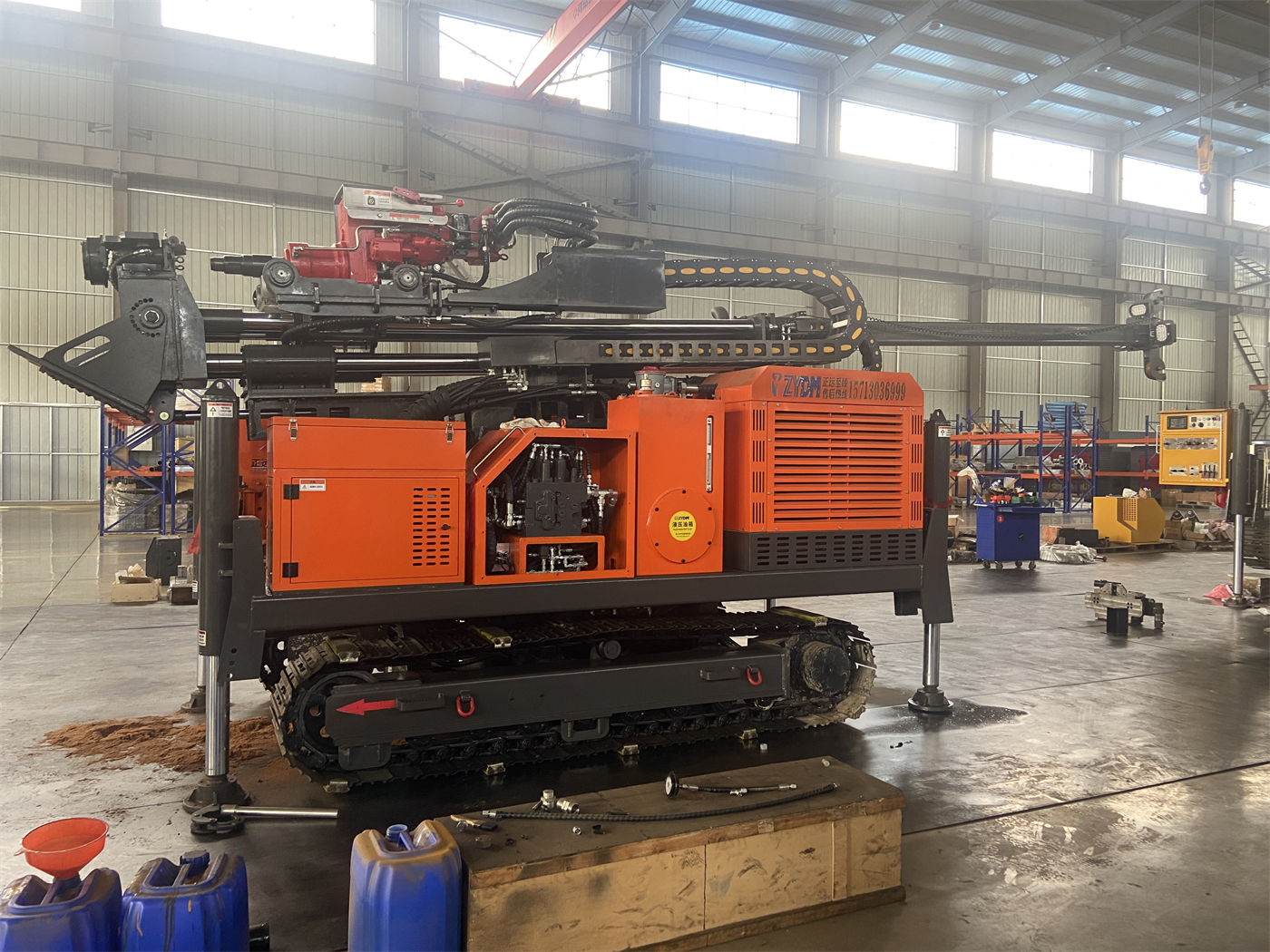 Membeli Rig Bor Sumur Air WR300SE 300 Meter: Diameter Lubang 105–325mm dengan Tenaga 73kW atau 85kW, Bagaimana Memilih Tenaga Berdasarkan Formasi dan Diameter Sumur?