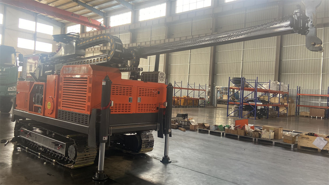 Saat beralih dari sirkulasi positif lumpur ke busa udara atau DTH hammer pada rig sumur air, peralatan pendukung dan bahan habis pakai apa yang harus diverifikasi sebelum pembelian?