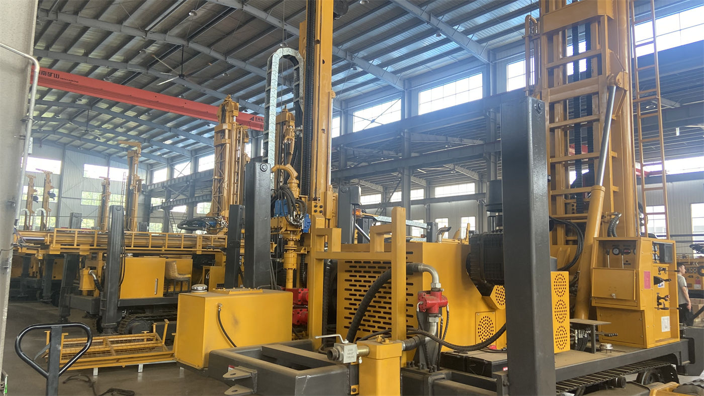 Struktur Rotary Table, Truck-Mounted Straight Mast, dan Crawler Reverse Circulation pada Rig Sumur Air: Masing-Masing untuk Skenario Konstruksi Apa?