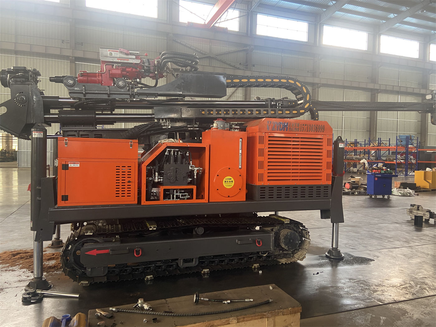 Membeli Rig Bor Sumur Air Ultra-Dalam WR1500S 1500 Meter: Saat Gaya Angkat 80T dan Torsi 31000 N·m Dipadukan dengan Pipa Bor 9,6 Meter, Kondisi Apa yang Harus Dikonfirmasi Lebih Awal untuk Manajemen Rangkaian Bor Lubang Dalam?
