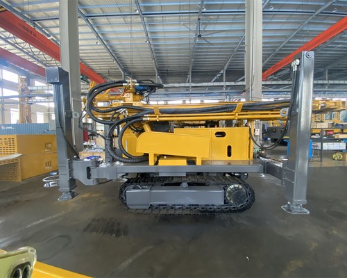 Membeli WR180E Rig Bor Sumur Track Kecil 180 Meter: Tenaga 28HP dan Gaya Angkat 16T, Bagaimana Mengh